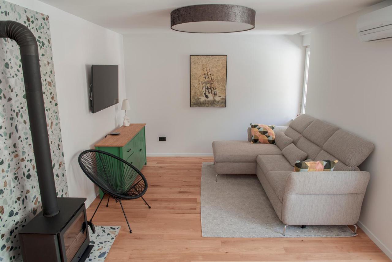 Apartment Vito Omiš Esterno foto